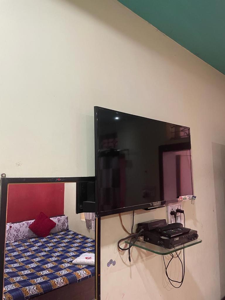 New Yanti Guest House Ujjain Exterior foto